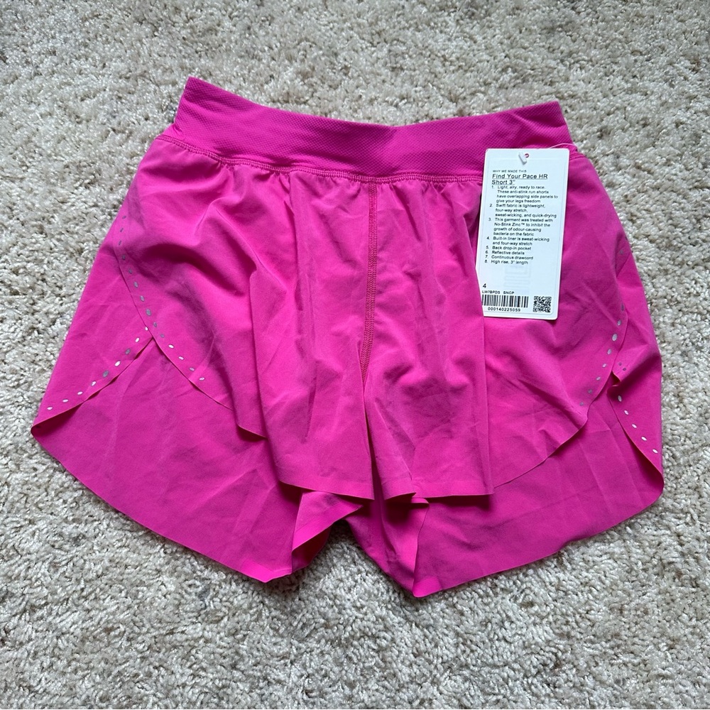 NWT Lululemon Find Your Pace Short Sonic Pink Size 4